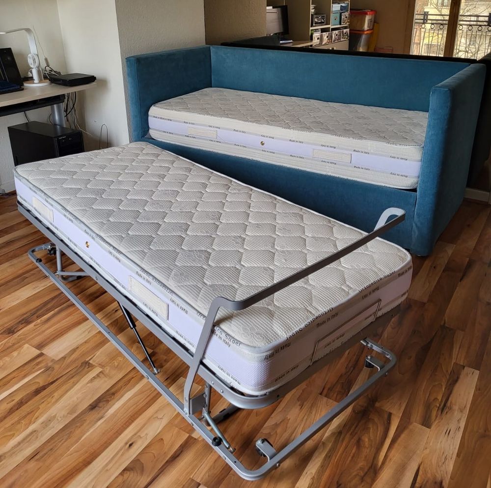 Beau lit canap&eacute; une personne + un lit d'appoint Meubles
