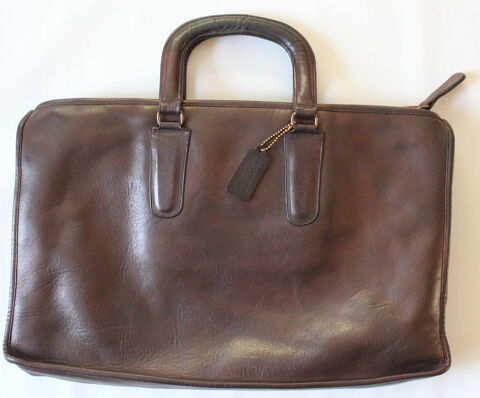 Sac porte documents cuir COACH  100 Issy-les-Moulineaux (92)