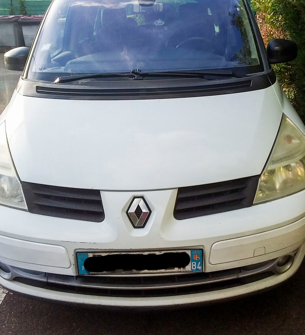 Grand Espace 2.0 dCi 130 25 th Euro 5 2011 occasion 77460 Souppes-sur-Loing