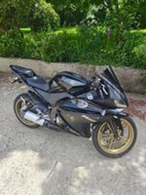 YAMAHA 2011 occasion 56650 Inzinzac-Lochrist