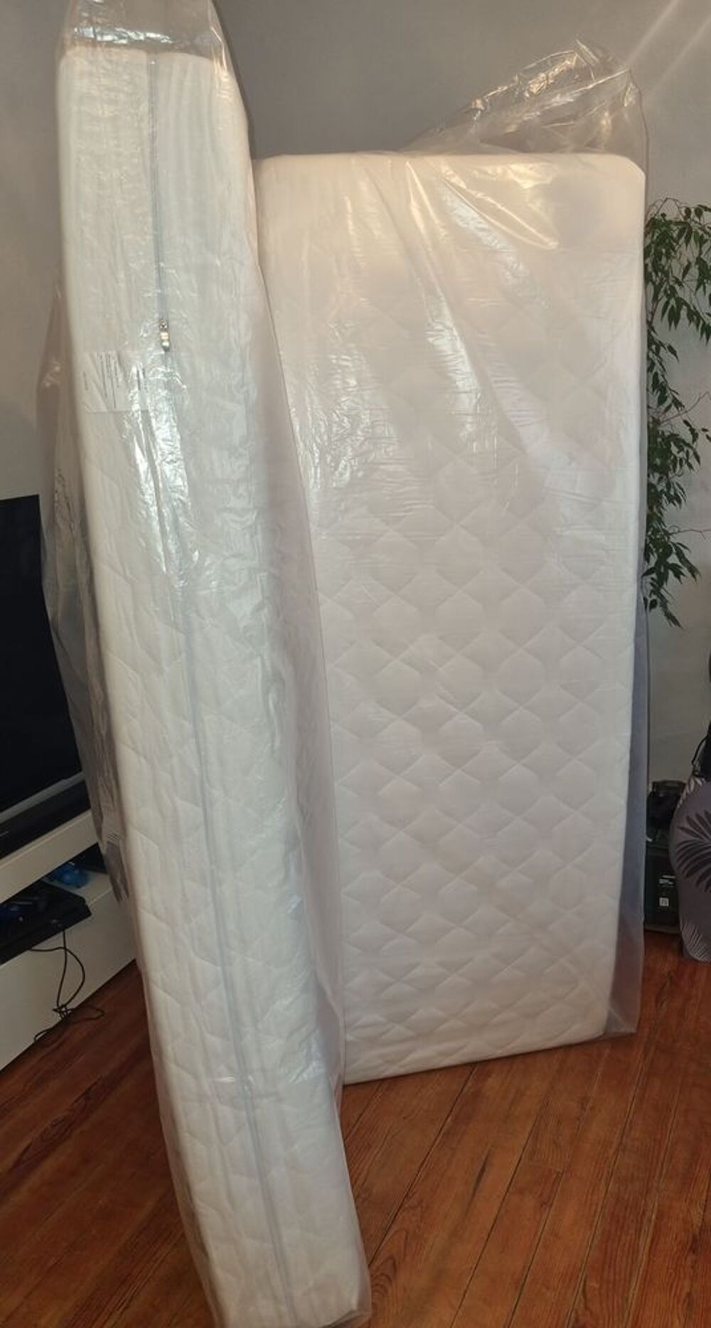 Matelas 70x190 23cm Ferme M&eacute;moire de forme Poli Latex neuf Meubles