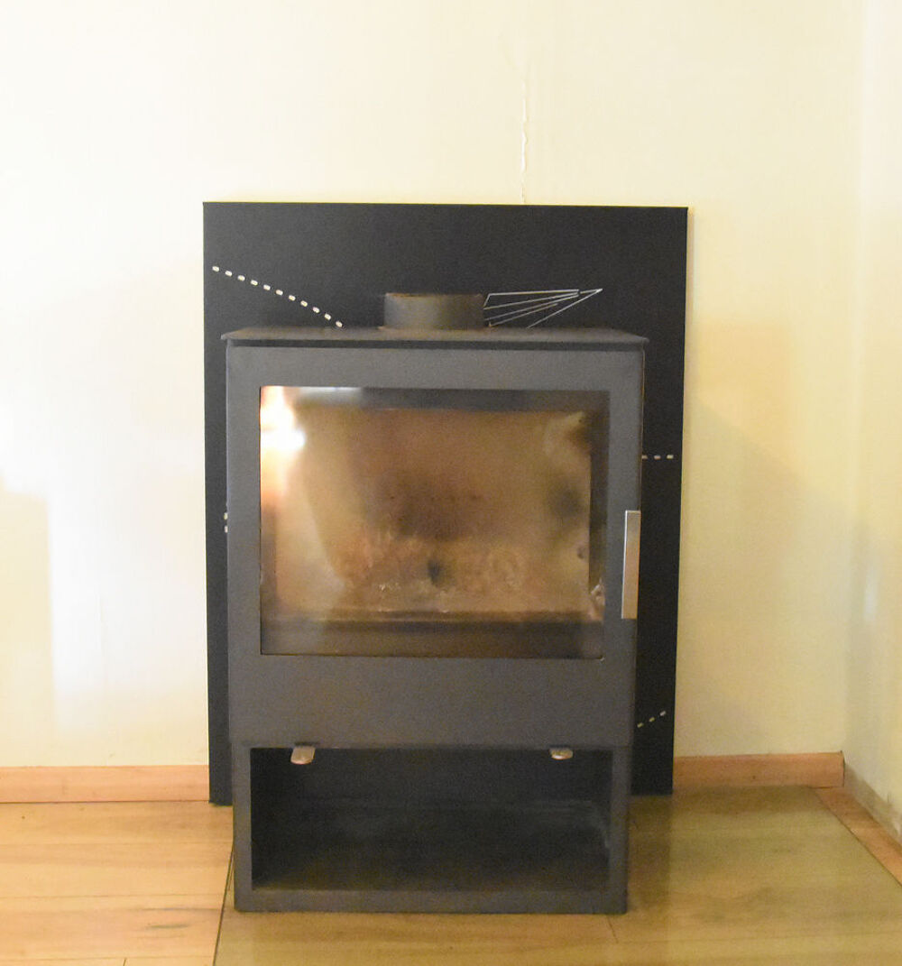 Po&ecirc;le &agrave; bois Bricolage