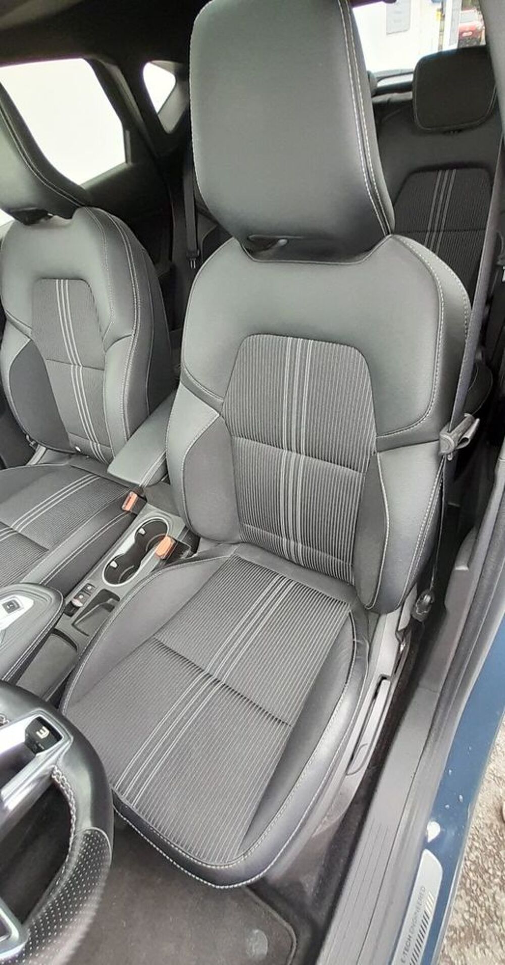 Captur E-Tech full hybrid 145 Engineered 2023 occasion 41500 Mer