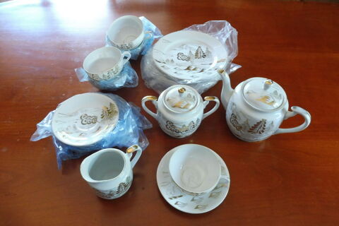 Service  th & dessert en porcelaine japonaise Kutani China 100 Plan-d'Orgon (13)