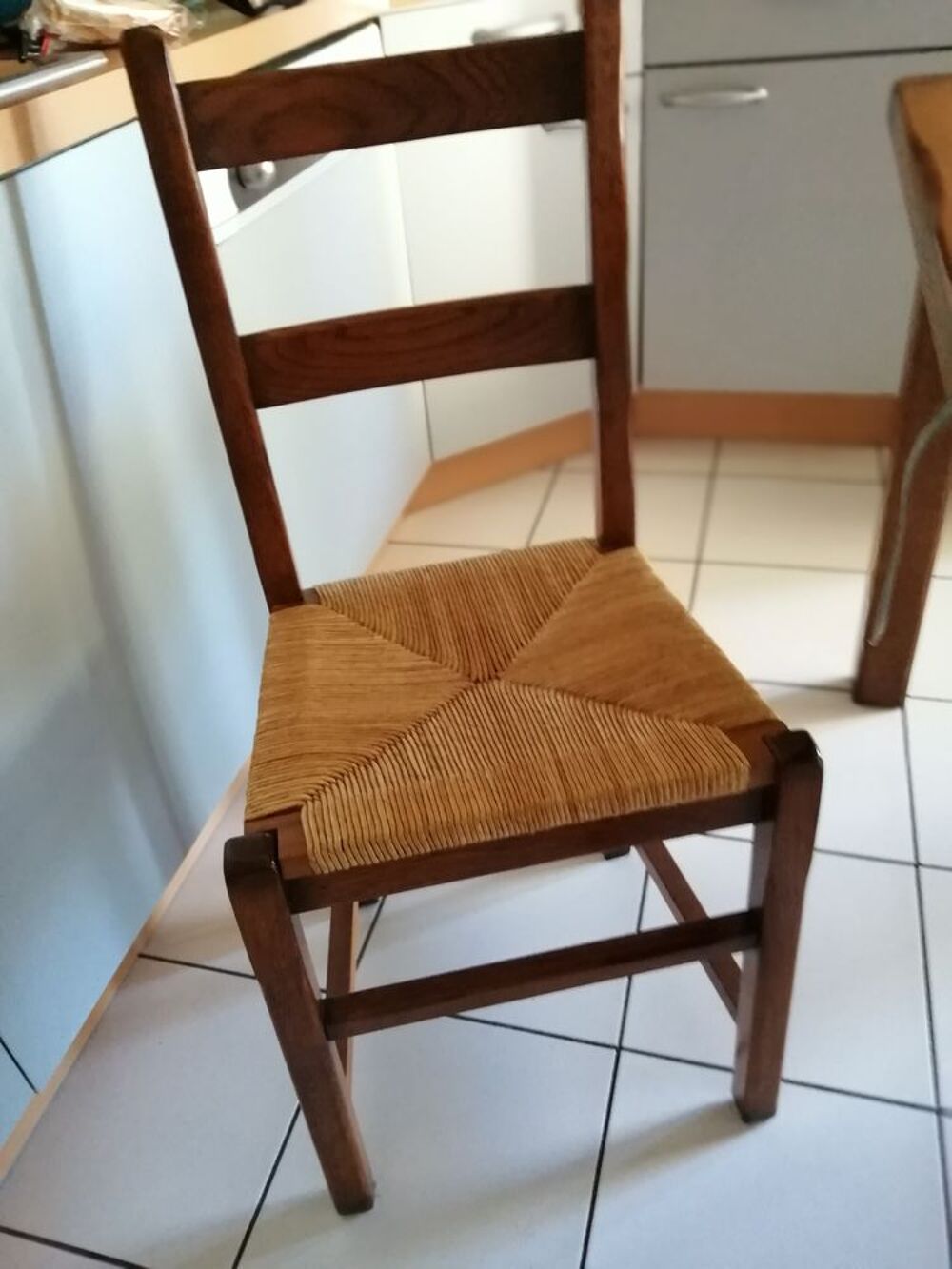 Table bois couleur ch&ecirc;ne clair + 6 chaises Meubles