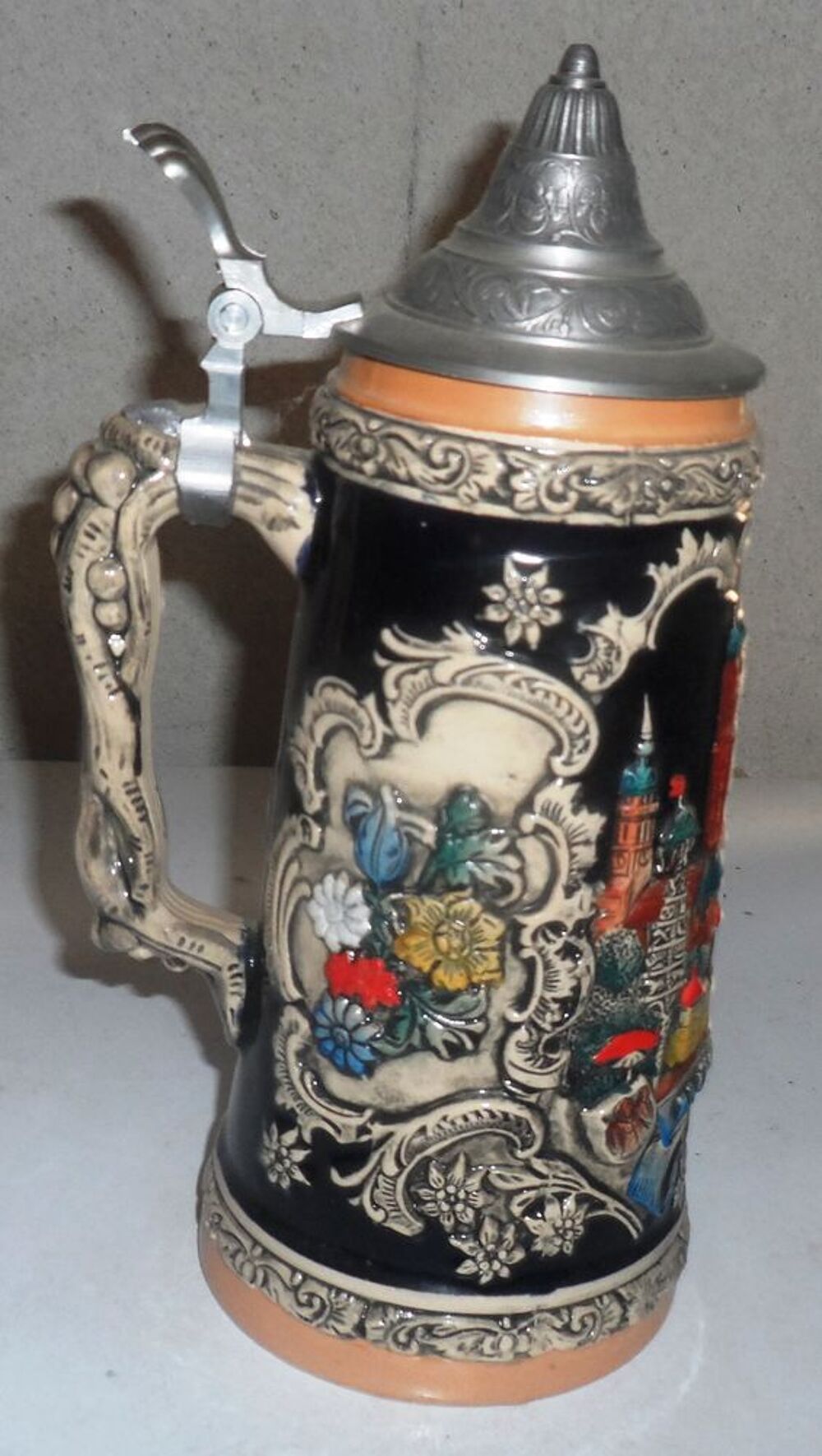 1 Grande chope &agrave; bi&egrave;re grand mod&egrave;le M&uuml;nchen en gr&eacute;s polychro Cuisine