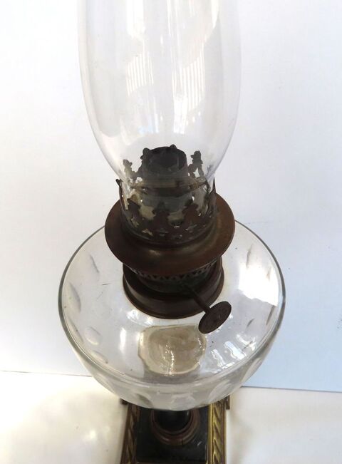 Lampe p�trole + assiette + 100 ans 38 Fleury (11)