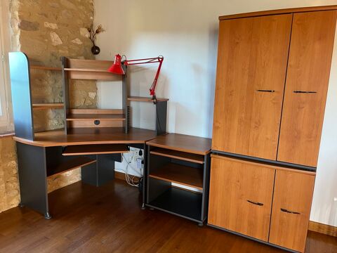 ENSEMBLE DE BUREAU VENDU   EN LOT   OU   SEPAREMENT   300 Lombers (81)