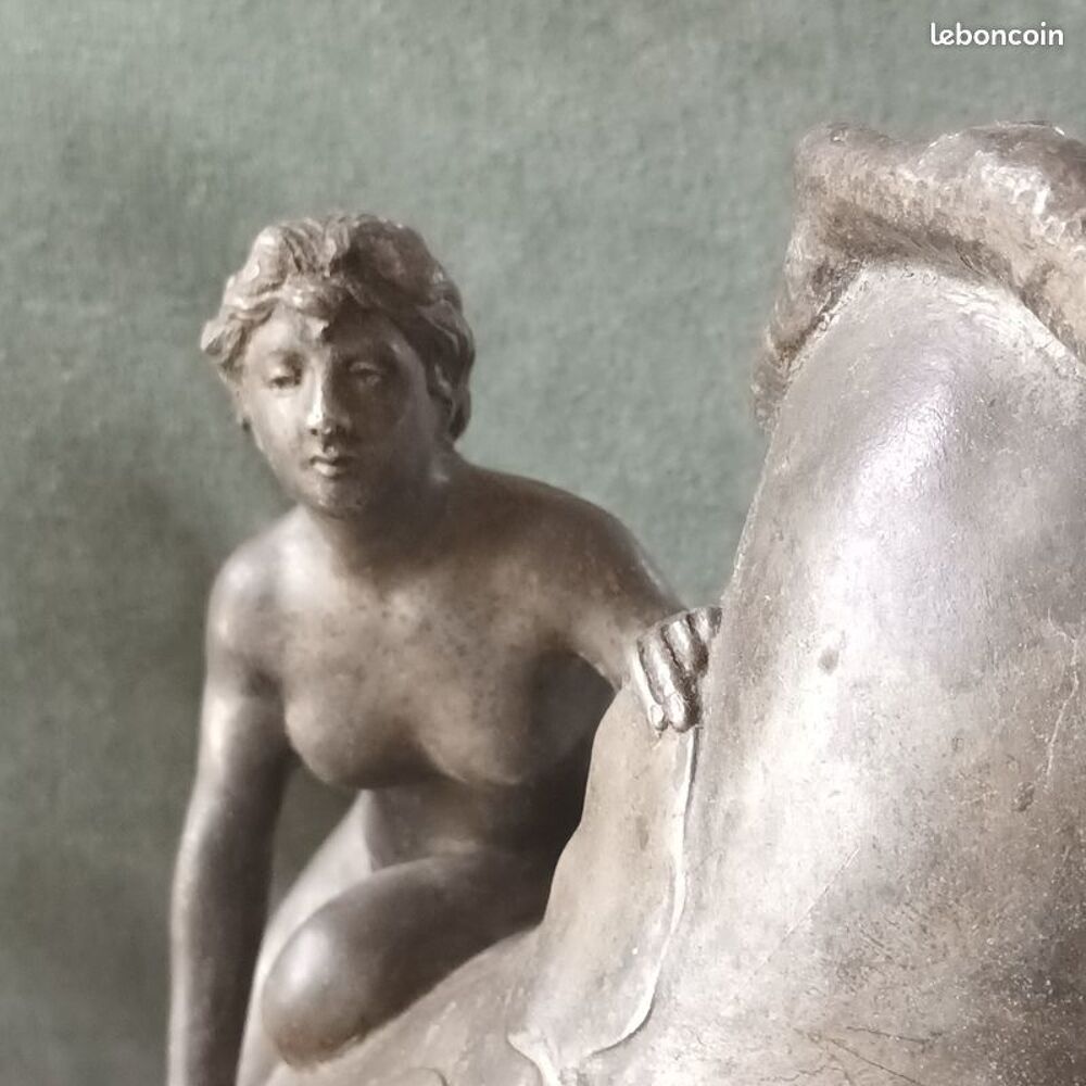 cruche fonte bronze femme art d&eacute;co sign&eacute;e garnier salon Décoration