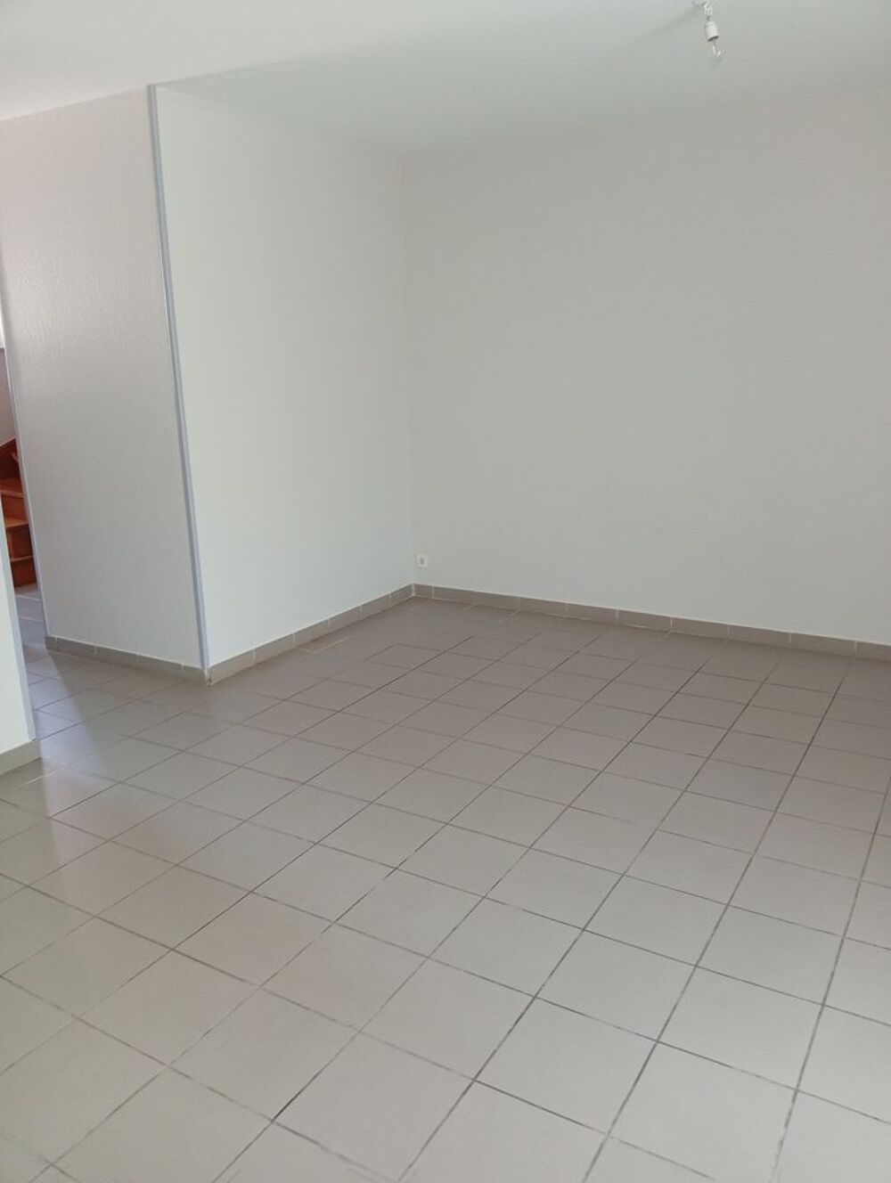 Location Appartement appartement Saint-hilaire