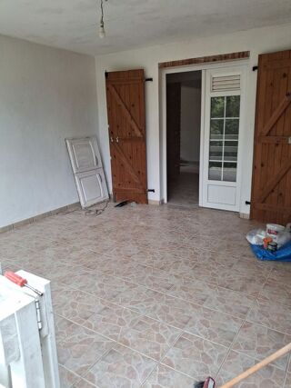  Appartement à louer 2 pièces 70 m²