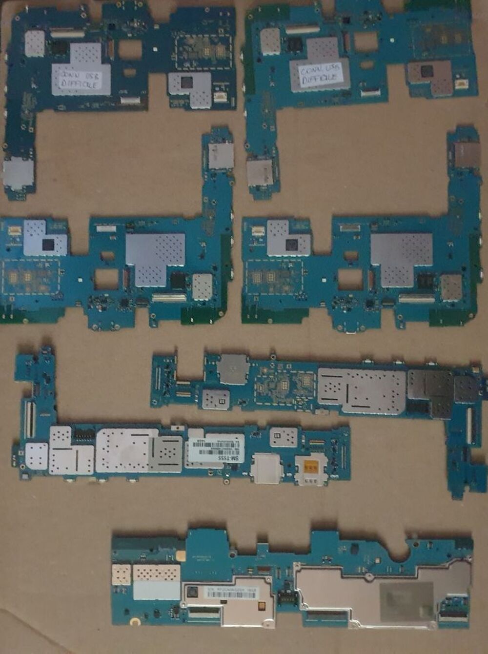 Lot tablettes pour pi&egrave;ces 13 Téléphones et tablettes