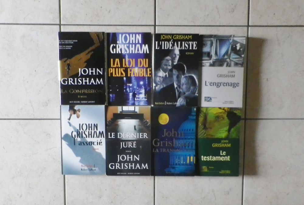 LOT DE 8 THRILLERS DE JOHN GRISHAM Livres et BD