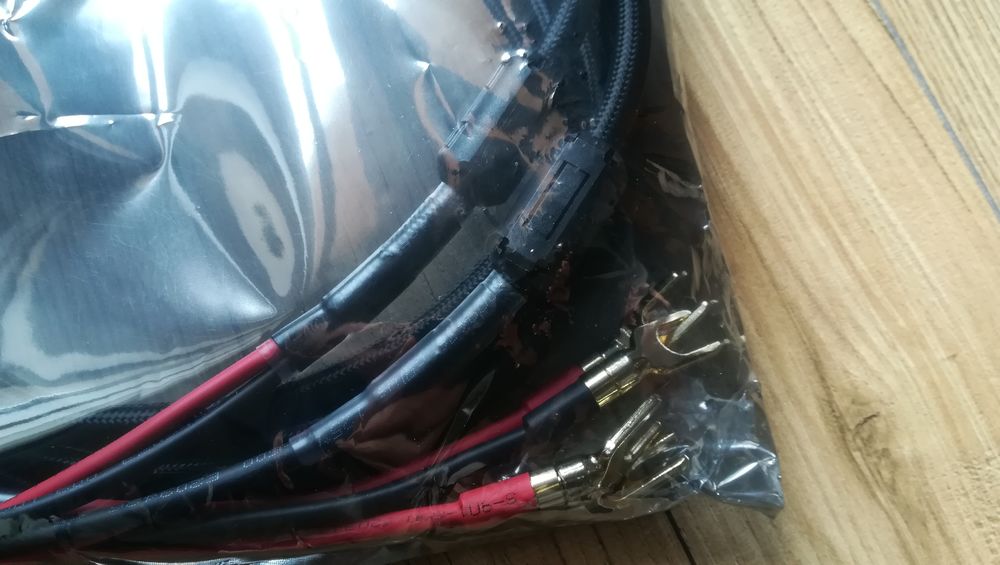 C&acirc;ble pour enceintes Audio et hifi