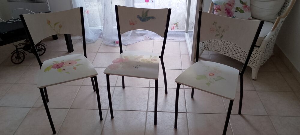 3 chaises Meubles