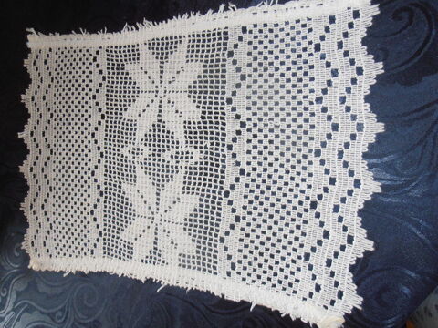 Napperon 68 (79) 3 Tours (37)