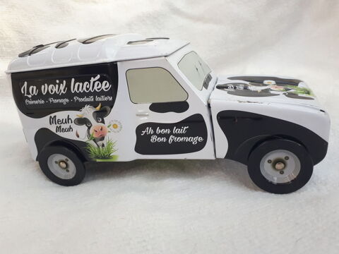 Jouet voiture Renault 4L fourgonnette  La voie lact�e  9 Montigny-Lencoup (77)