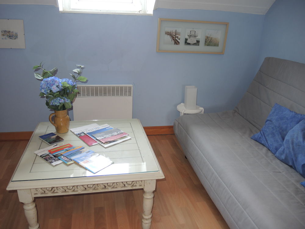 Location Appartement Studio meublé à l'année fin septembre 2026 Plouhinec