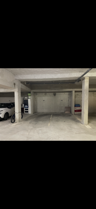  Parking / Garage � vendre 12 m�