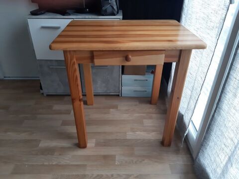 Table de cuisine avec tiroir 40 Combs-la-Ville (77)