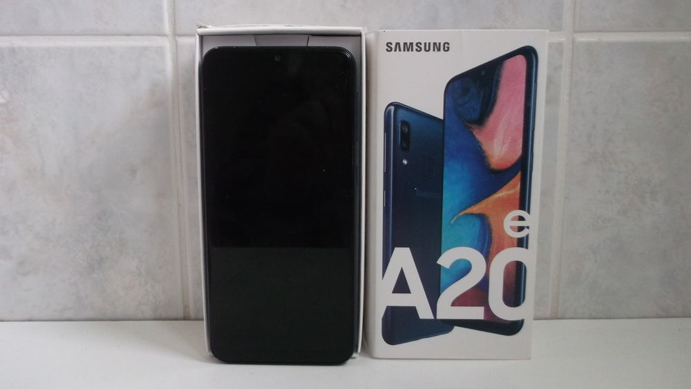 SAMSUNG GALAXY A 20e T�l�phones et tablettes