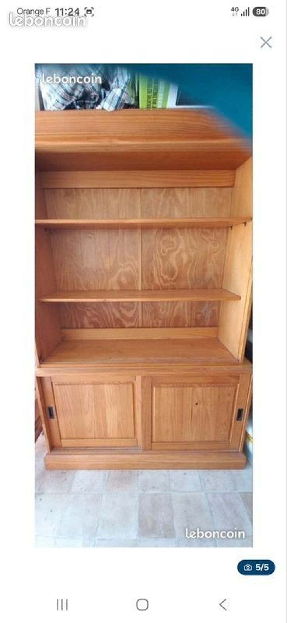 Grande biblioth&egrave;que en bois massif vitr&eacute;e Meubles