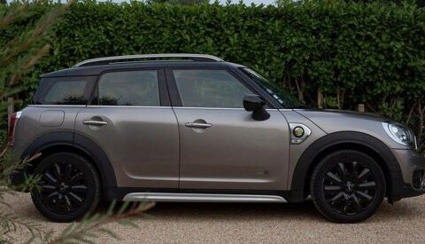 Mini Countryman 136 - 88 ch ALL4 BVA6 Cooper SE Exquisite 2017 occasion Ch&acirc;tillon-sur-Thouet 79200