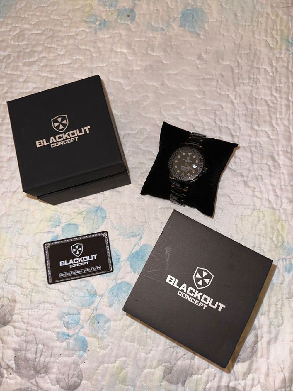 Montre de luxe Blackout homme Bijoux et montres
