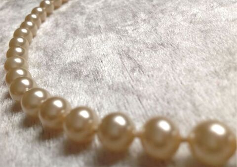 COLLIER SAUTOIR DE PERLES de 66cm Envoi Possible
30 Trégunc (29)