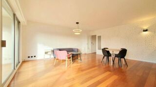  Appartement à louer 3 pièces 75 m²