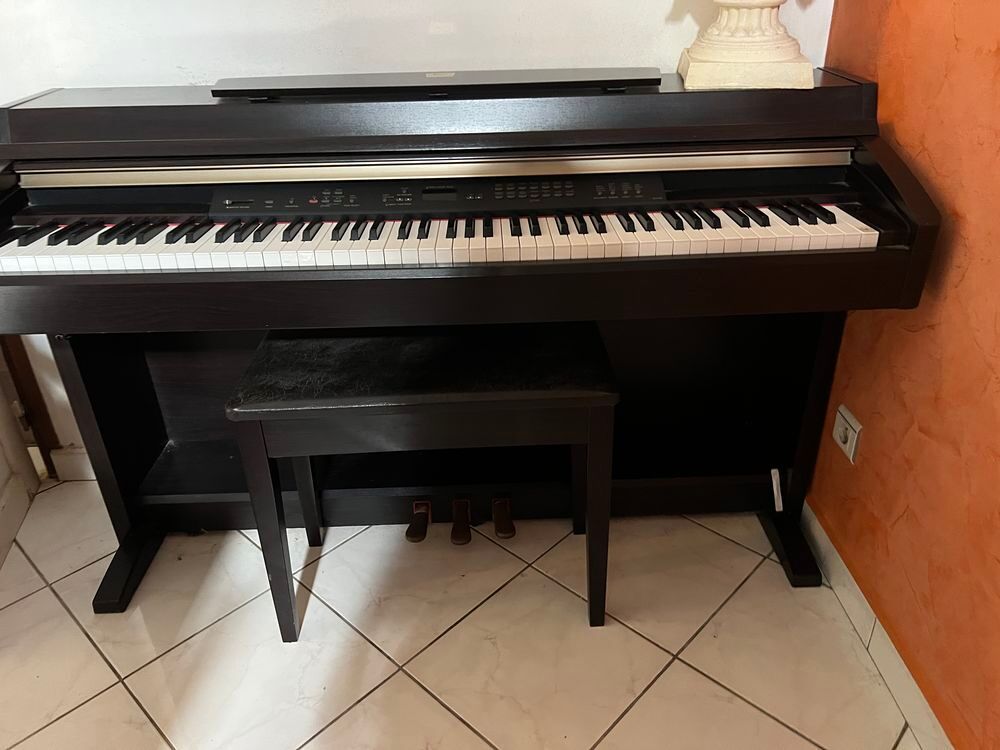 piano Yamaha clavinova Instruments de musique
