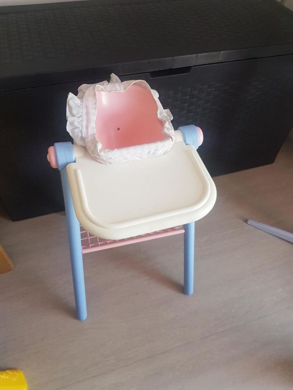 chaise de poup&eacute;e Jeux / jouets