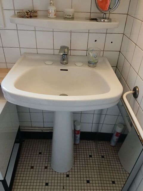 lavabo sur colonne 30 Biscarrosse Plage (40)