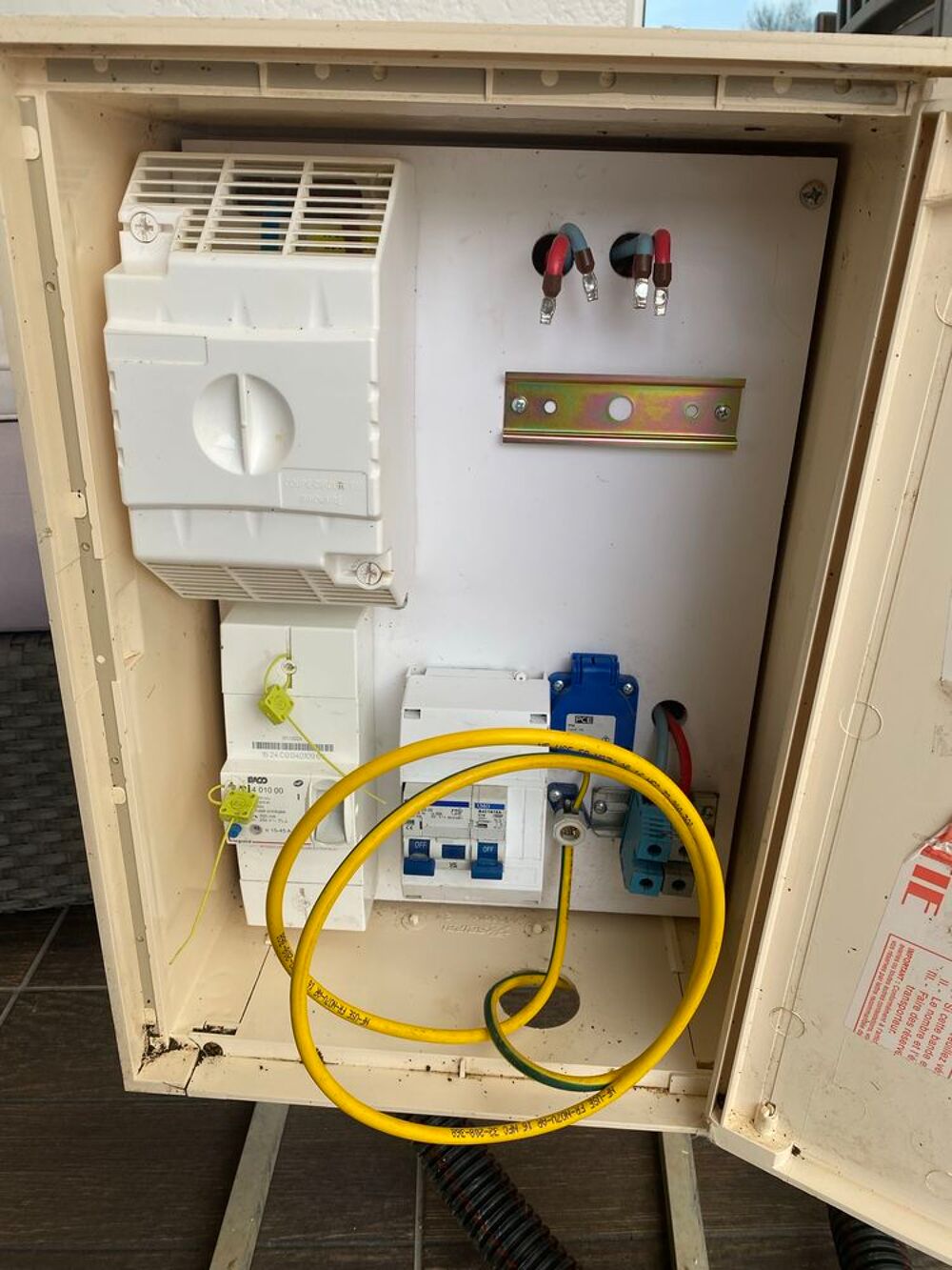 COFFRET DE CHANTIER POUR ENEDIS Bricolage