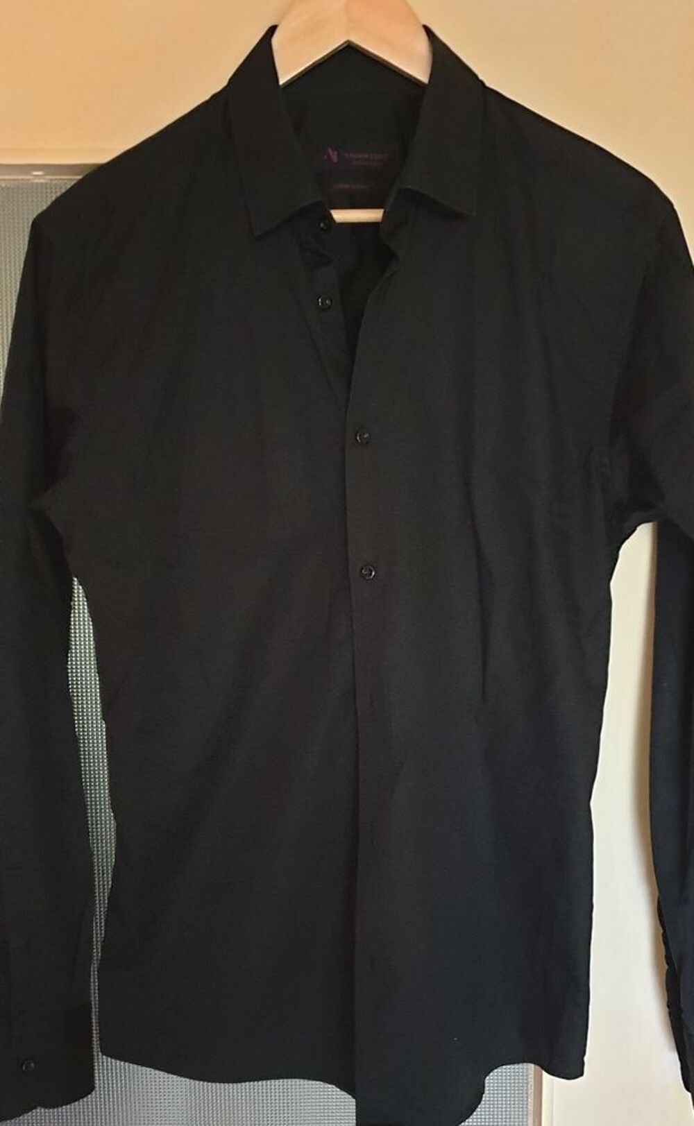 chemise noire Vêtements