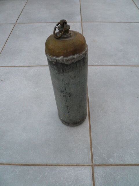 Ancienne gourde bouillotte en fer galvanis� 15 Boisset-et-Gaujac (30)