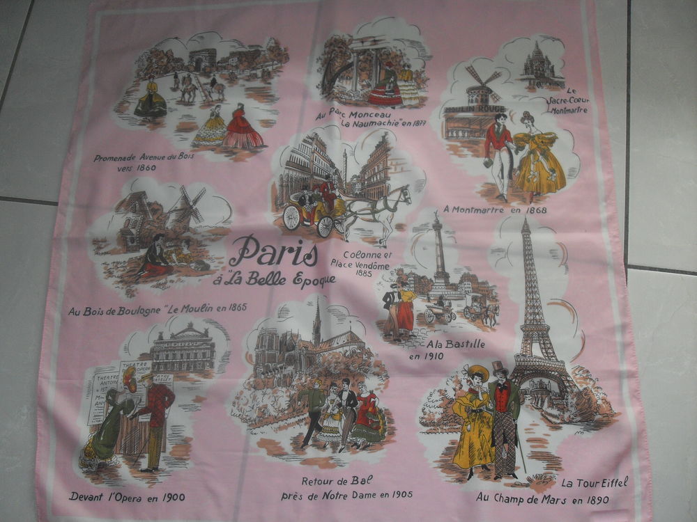 Foulard de collection (Paris) Vêtements