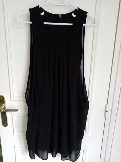 Robe NAF NAF 25 Saint-Germain-en-Laye (78)