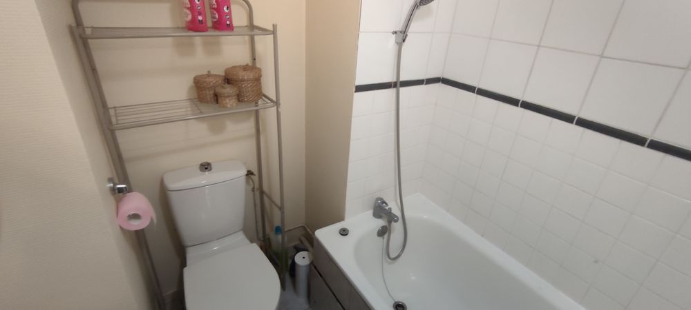 Location Appartement Studio MEUBLE - 30 m² - Dijon Dijon