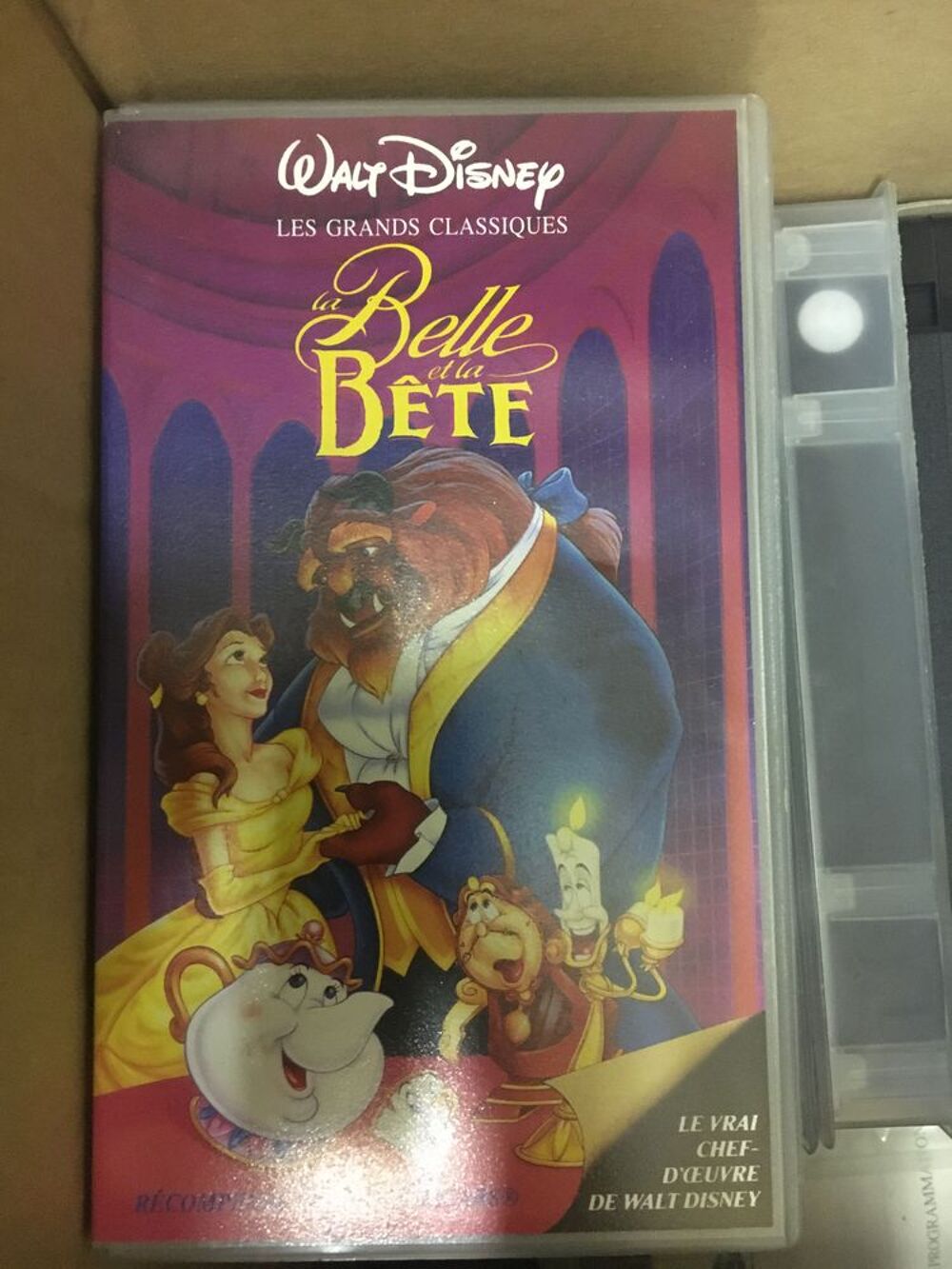 cassette vid&eacute;o Walt Disney 
La Belle et la B&ecirc;te
DVD et blu-ray