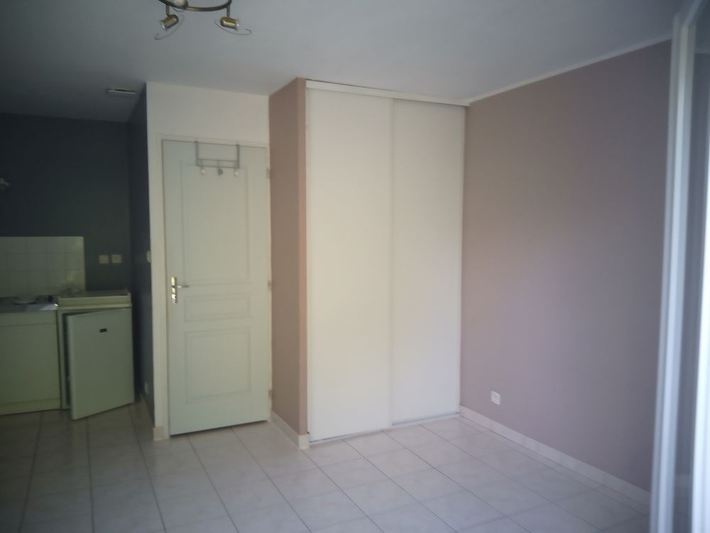 Location Appartement Appartement 22 m2 LA ROCHE SUR YON La roche-sur-yon