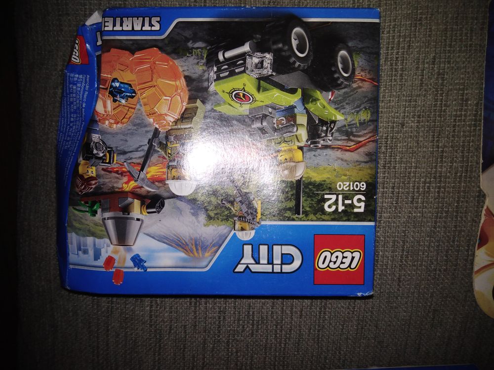 Bo&icirc;tes de lego neuves. Jeux / jouets