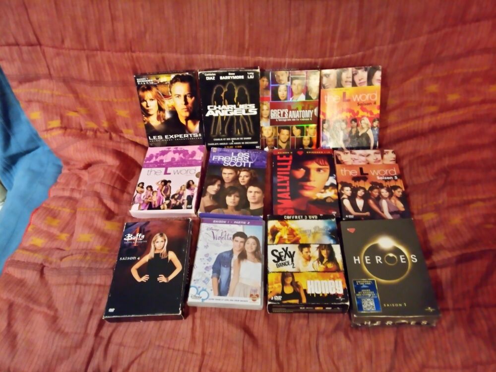 divers coffrets dvds DVD et blu-ray