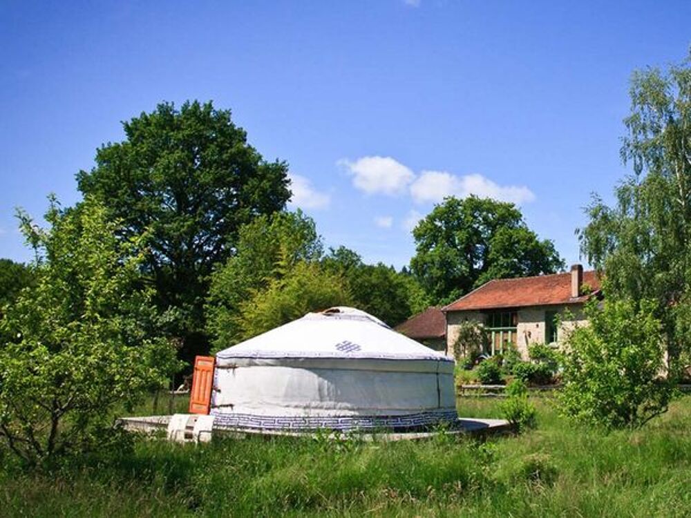   Yourte à la ferme des Ânes de Vassivière Limousin, Peyrat-le-Château (87470)