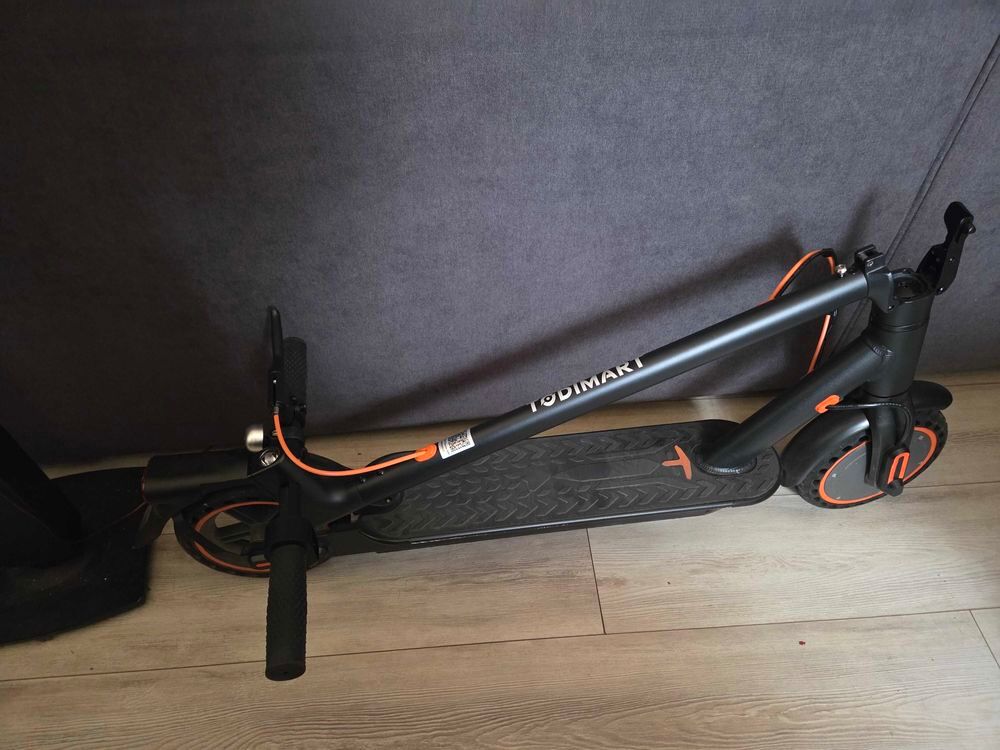 trotinette &eacute;lectrique Vélos