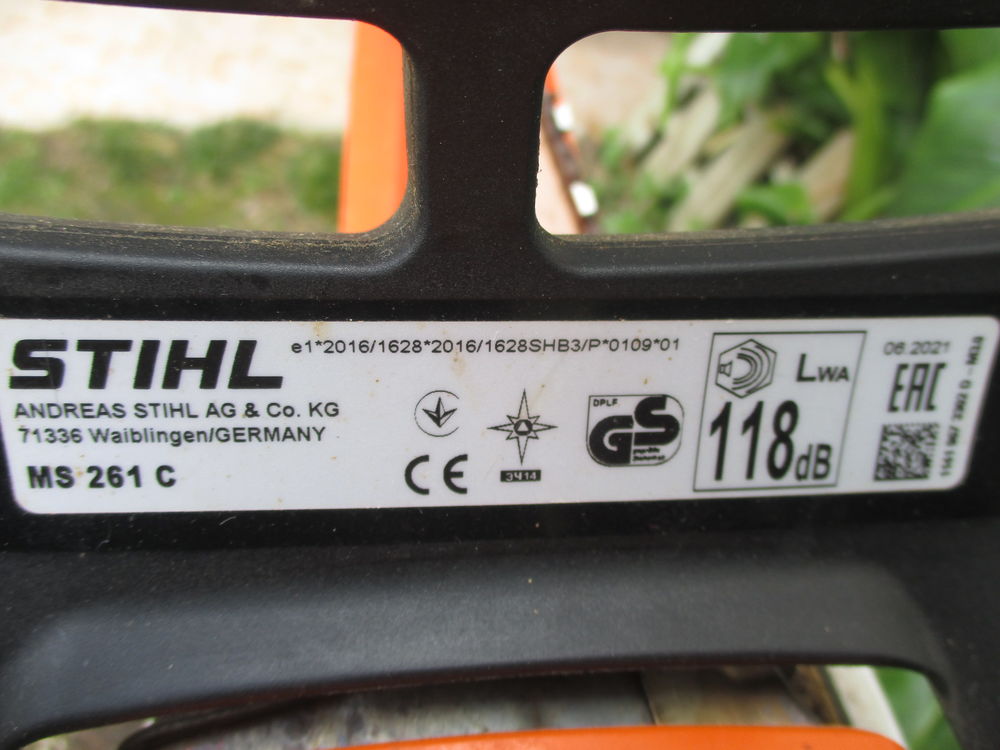 STIHL MS 261 C - Tron&ccedil;onneuse Bricolage