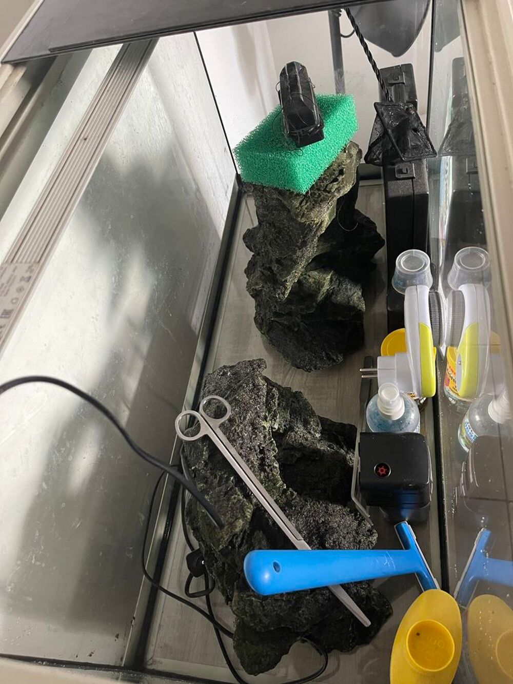 aquarium 130L + meuble Décoration
