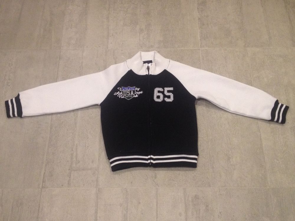 Blouson gar&ccedil;on esprit teddy 6 ans
Vêtements enfants