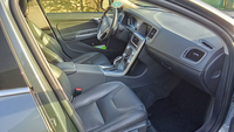 V60 Cross Country D3 150 ch Geartronic 8 Cross Country Luxe 2017 occasion 41210 La Fert&eacute;-Beauharnais