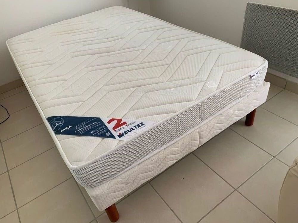 MATELAS BULTEX + SOMMIER DREAMEA en 120 x 190 Meubles